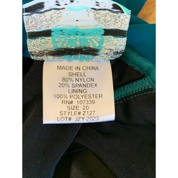 Sea & Sand One Piece Tummy Control Swimsuit - Picture 6 of 7
